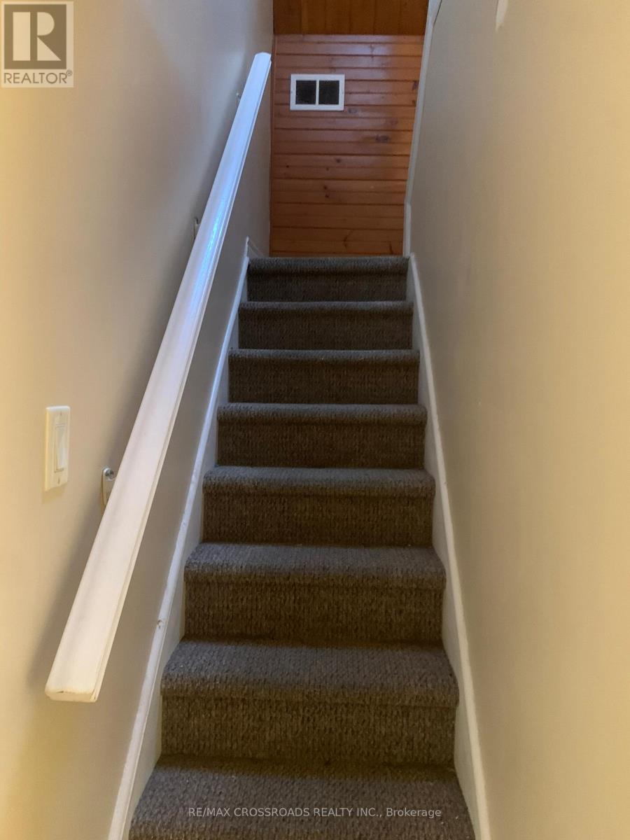 317 Boswell Avenue, Peterborough (Town Ward 3), Ontario  K9J 5G2 - Photo 16 - X12793868