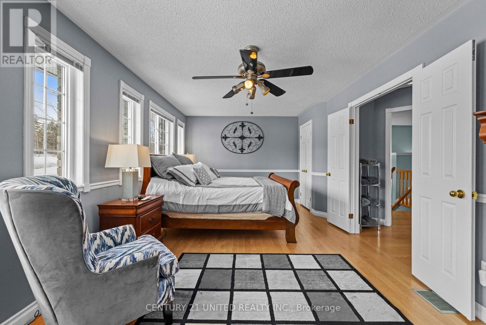 640 Brealey Drive, Peterborough (Otonabee Ward 1), Ontario  K9K 2M7 - Photo 17 - X12794258