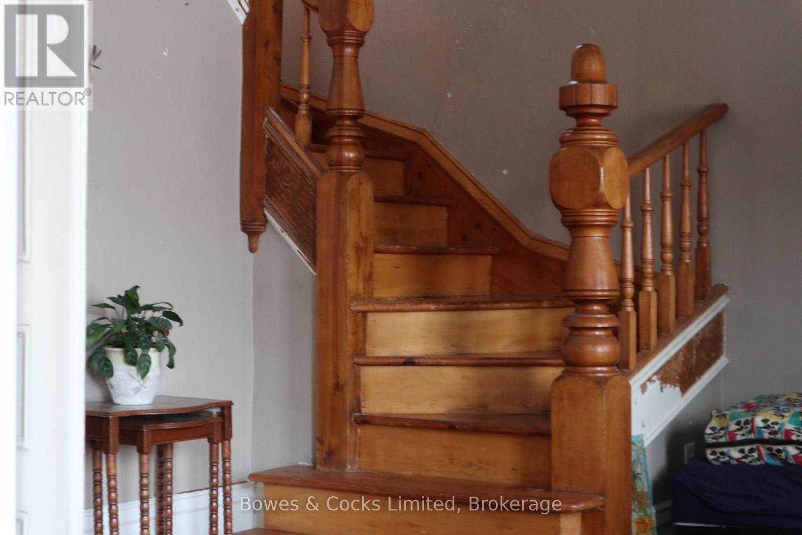 24 Canrobert Street N, Trent Hills (Campbellford), Ontario  K0L 1L0 - Photo 2 - X12794400