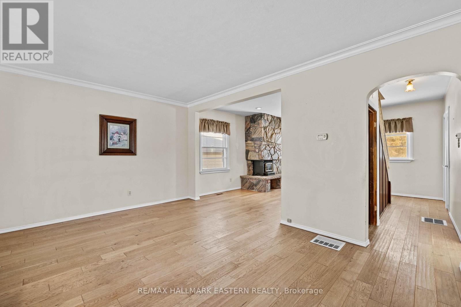 2145 Preston Road, Cavan Monaghan (Cavan-Monaghan), Ontario  K9J 0G5 - Photo 10 - X12795390