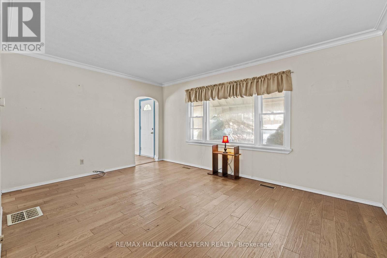 2145 Preston Road, Cavan Monaghan (Cavan-Monaghan), Ontario  K9J 0G5 - Photo 11 - X12795390