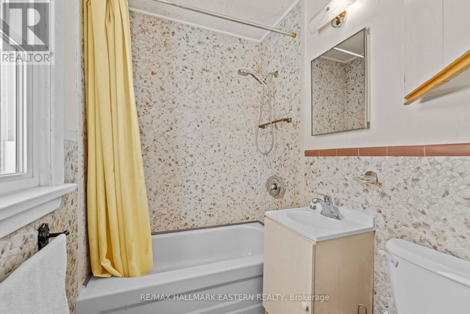 2145 Preston Road, Cavan Monaghan (Cavan-Monaghan), Ontario  K9J 0G5 - Photo 13 - X12795390