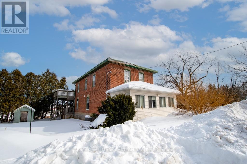 10 Hill Street, Selwyn, Ontario  K0L 2H0 - Photo 2 - X12795634