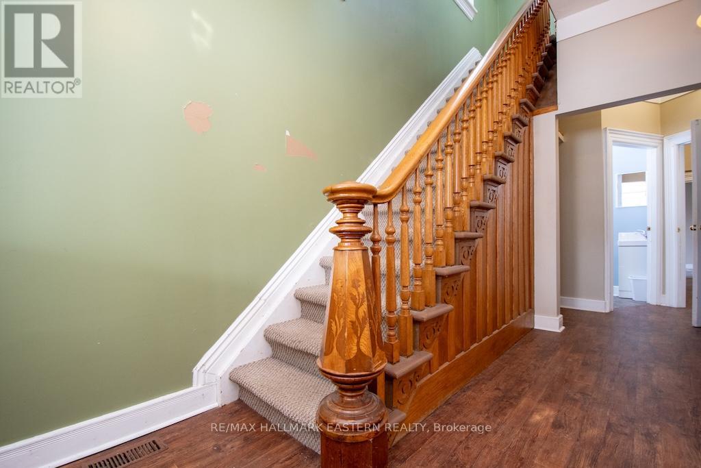 10 Hill Street, Selwyn, Ontario  K0L 2H0 - Photo 6 - X12795634