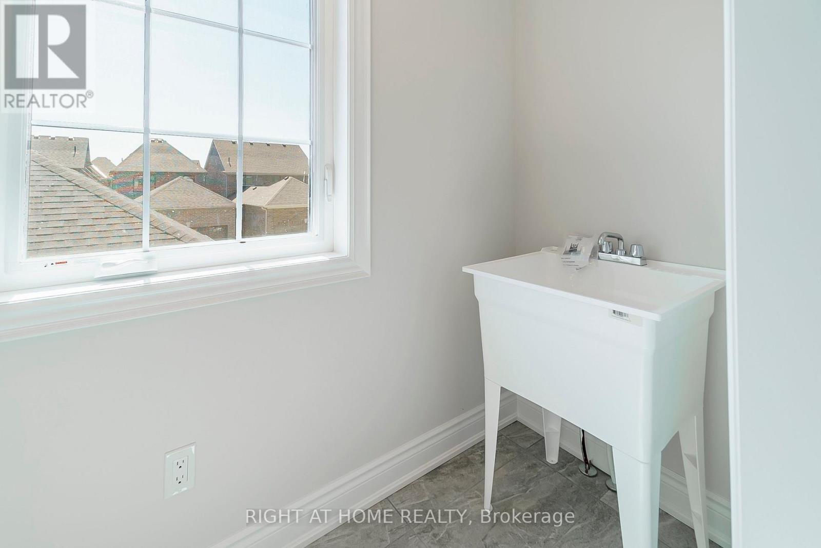 602 Wedlock Lane, Peterborough (Northcrest Ward 5), Ontario  K9H 0C4 - Photo 16 - X12795940