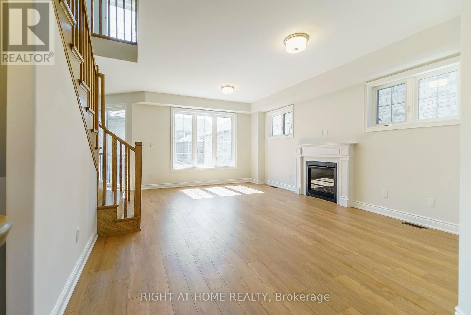 602 Wedlock Lane, Peterborough (Northcrest Ward 5), Ontario  K9H 0C4 - Photo 3 - X12795940