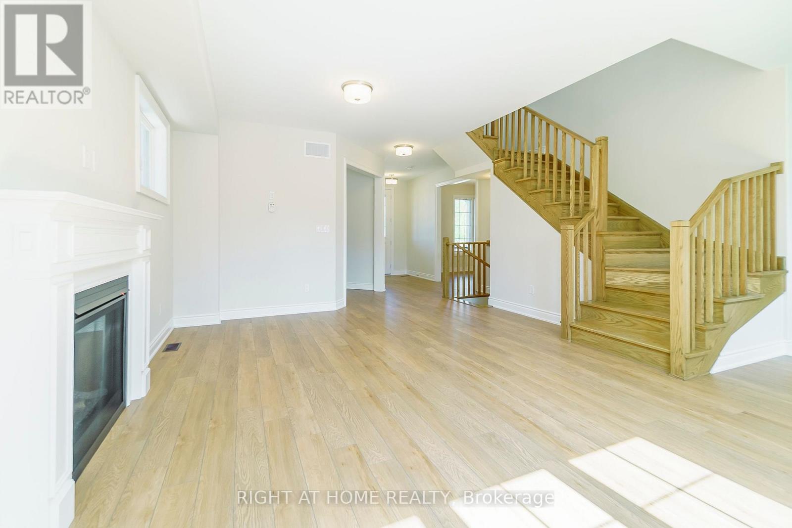 602 Wedlock Lane, Peterborough (Northcrest Ward 5), Ontario  K9H 0C4 - Photo 4 - X12795940