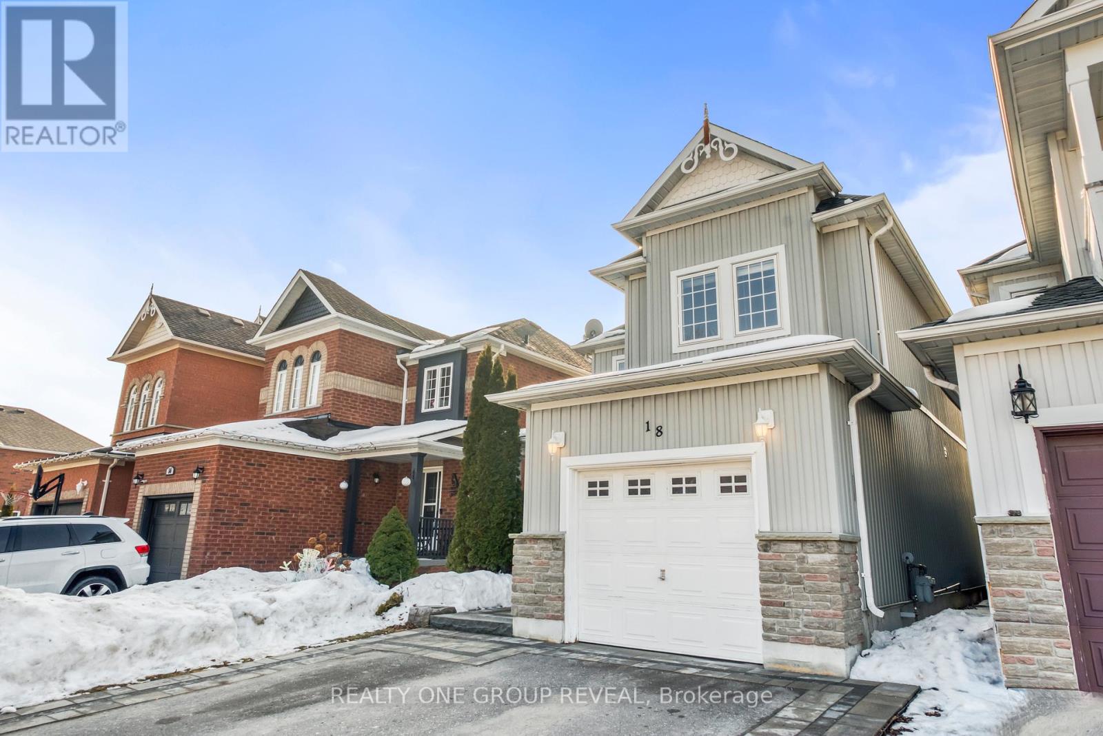 18 Harmer Drive, Clarington (Newcastle), Ontario  L1B 1M5 - Photo 3 - E12796524