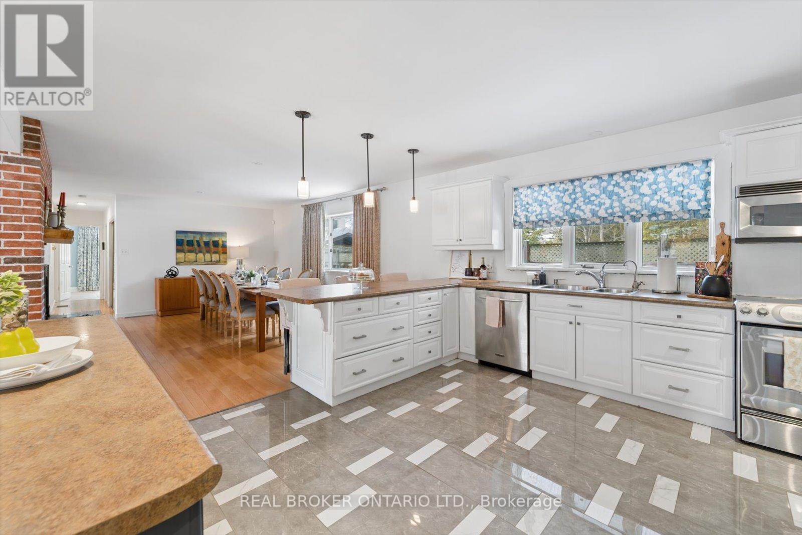 1449 Champlain Drive, Peterborough (Northcrest Ward 5), Ontario  K9L 1N3 - Photo 14 - X12796784