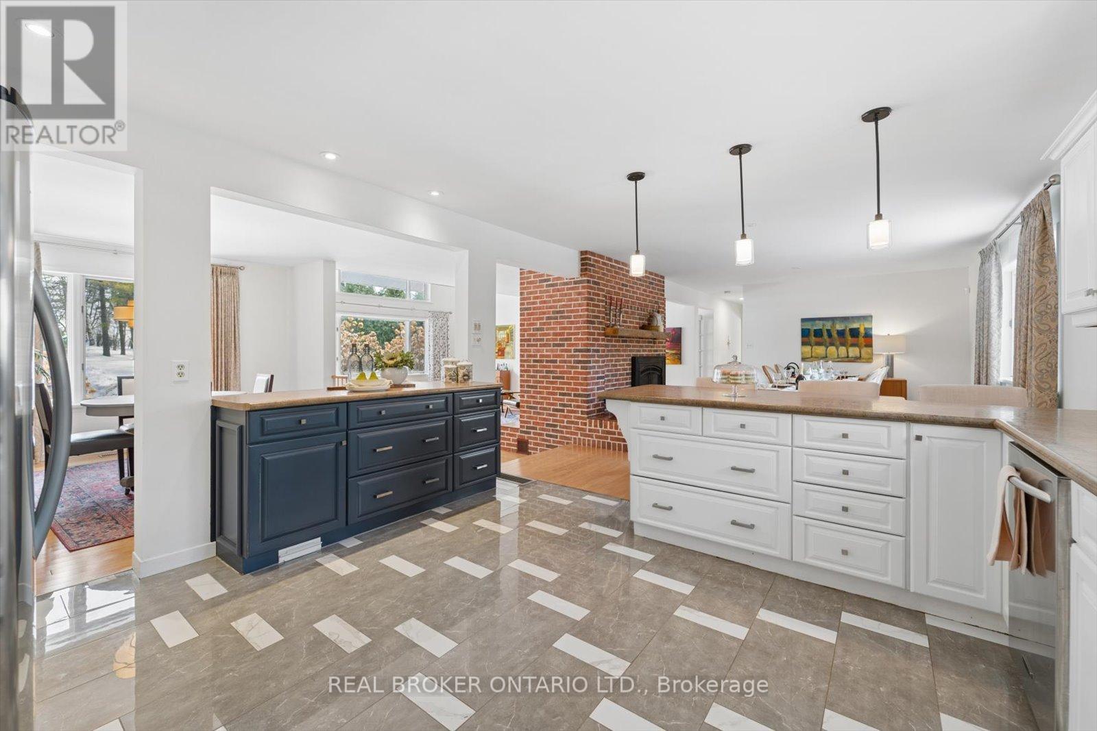 1449 Champlain Drive, Peterborough (Northcrest Ward 5), Ontario  K9L 1N3 - Photo 15 - X12796784