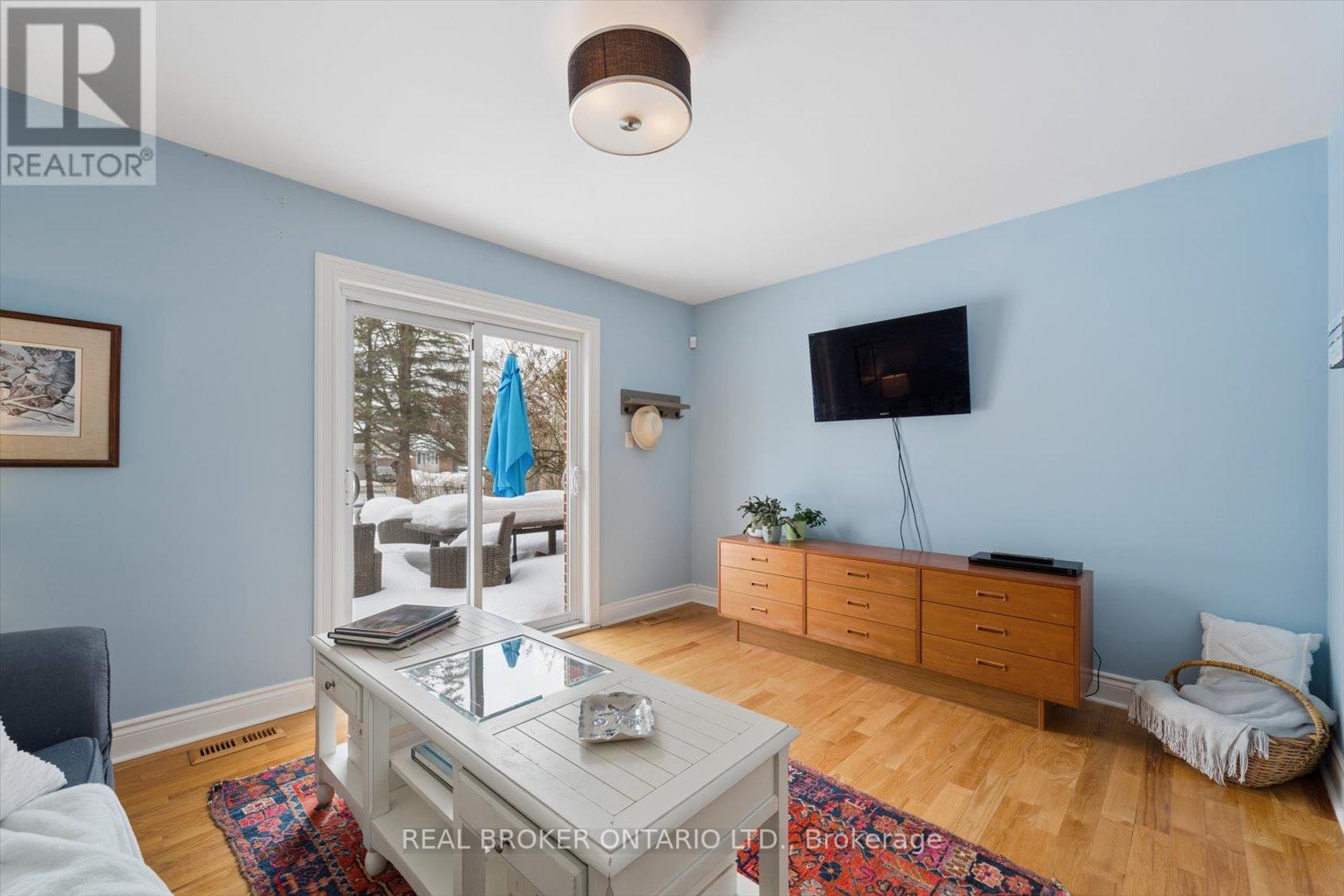 1449 Champlain Drive, Peterborough (Northcrest Ward 5), Ontario  K9L 1N3 - Photo 22 - X12796784