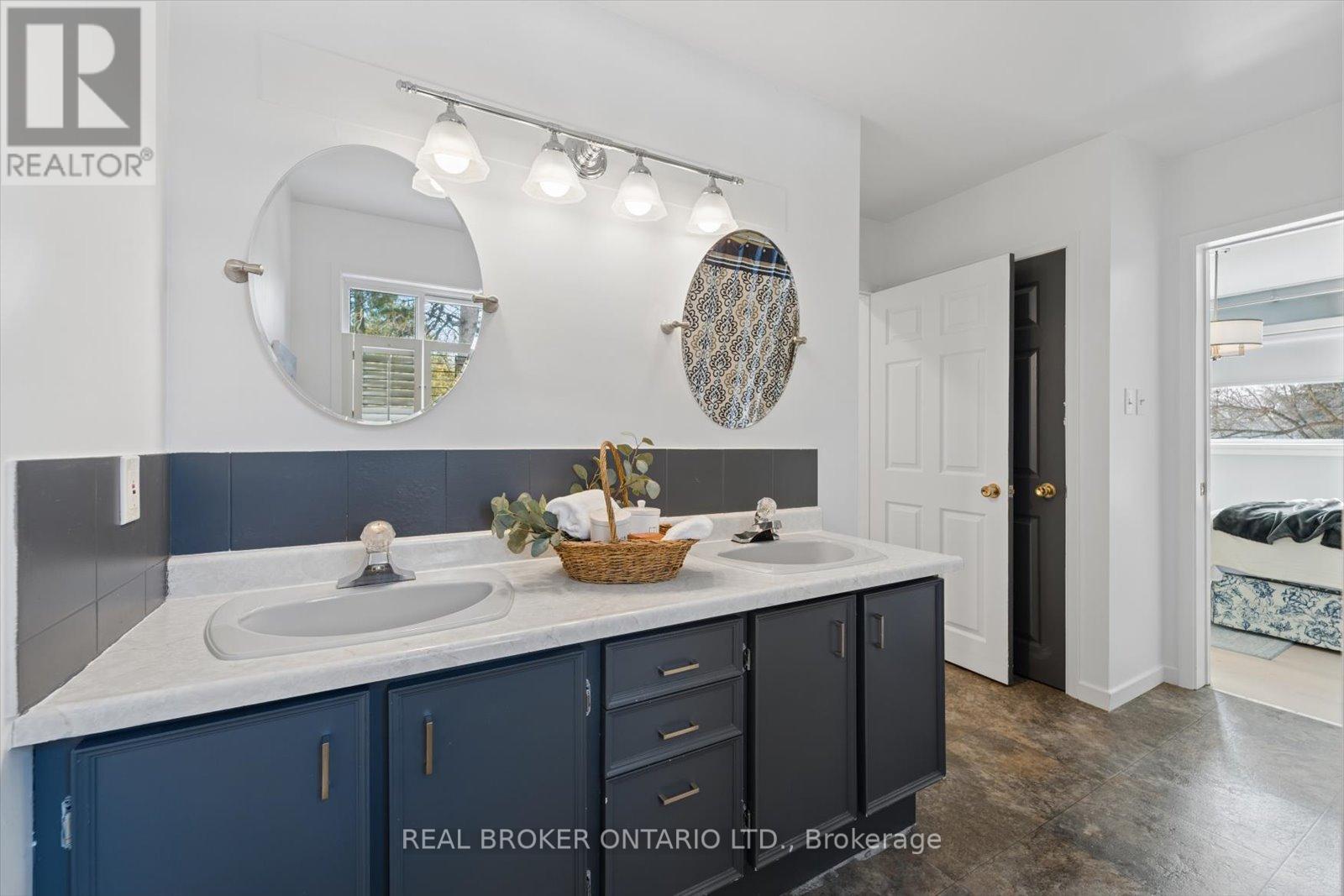 1449 Champlain Drive, Peterborough (Northcrest Ward 5), Ontario  K9L 1N3 - Photo 28 - X12796784