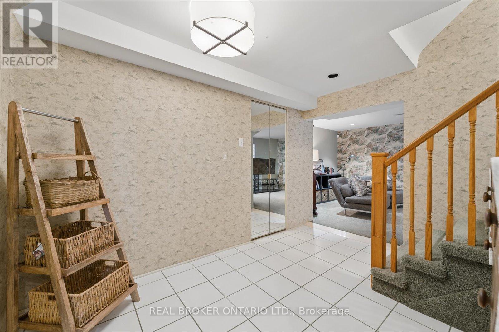 1449 Champlain Drive, Peterborough (Northcrest Ward 5), Ontario  K9L 1N3 - Photo 38 - X12796784