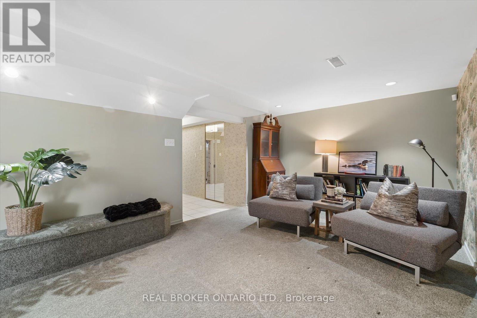 1449 Champlain Drive, Peterborough (Northcrest Ward 5), Ontario  K9L 1N3 - Photo 40 - X12796784