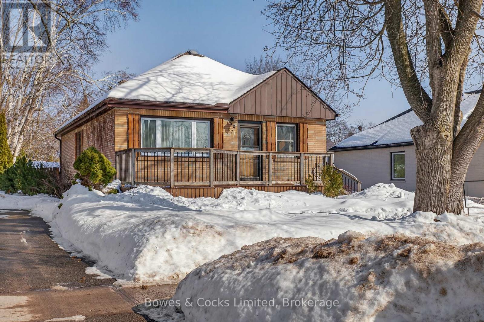 820 Nicholls Street, Peterborough (Northcrest Ward 5), Ontario  K9H 5T8 - Photo 3 - X12796860