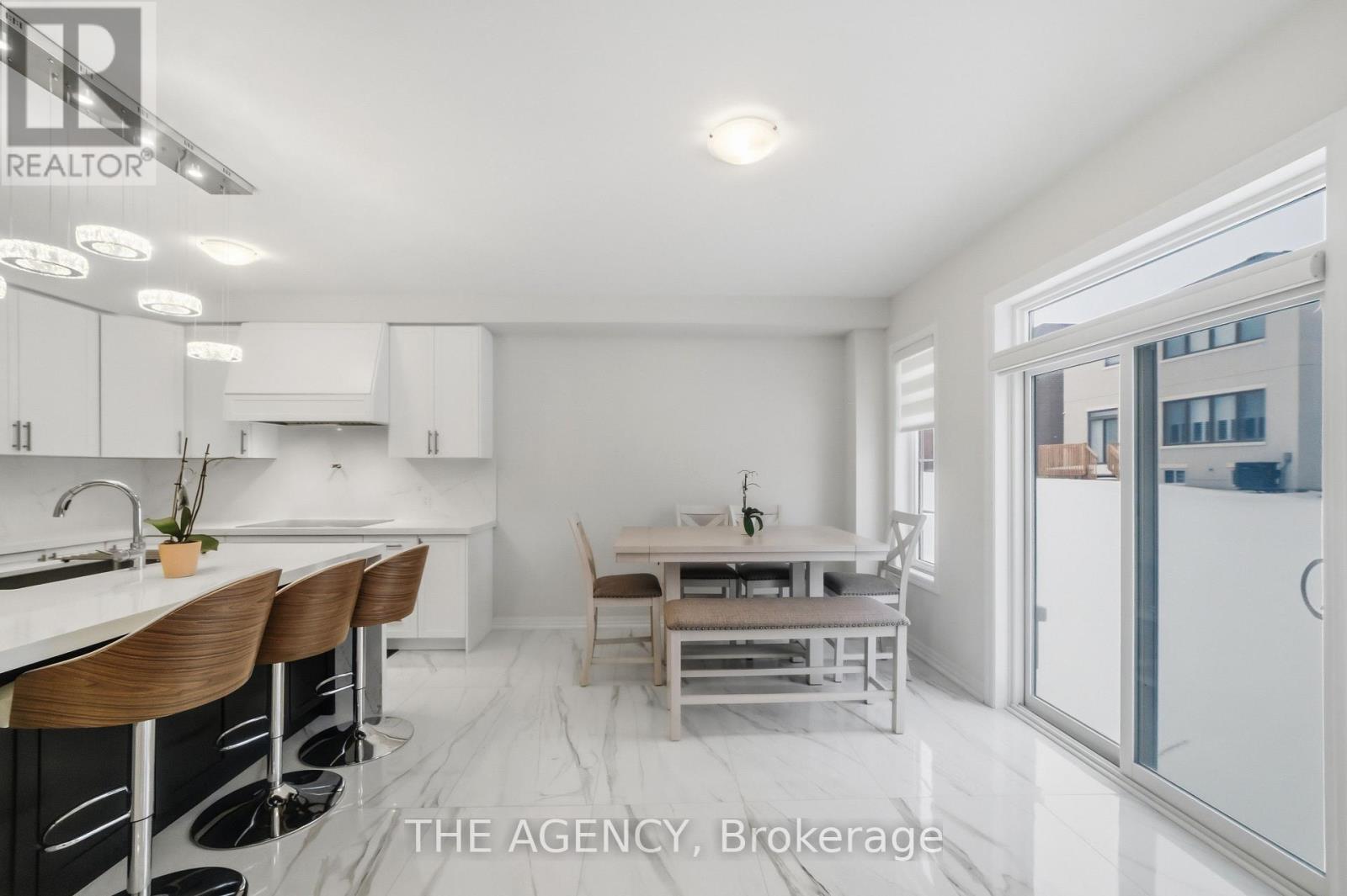 134 Flood Avenue, Clarington (Newcastle), Ontario  L1B 0W6 - Photo 9 - E12797136