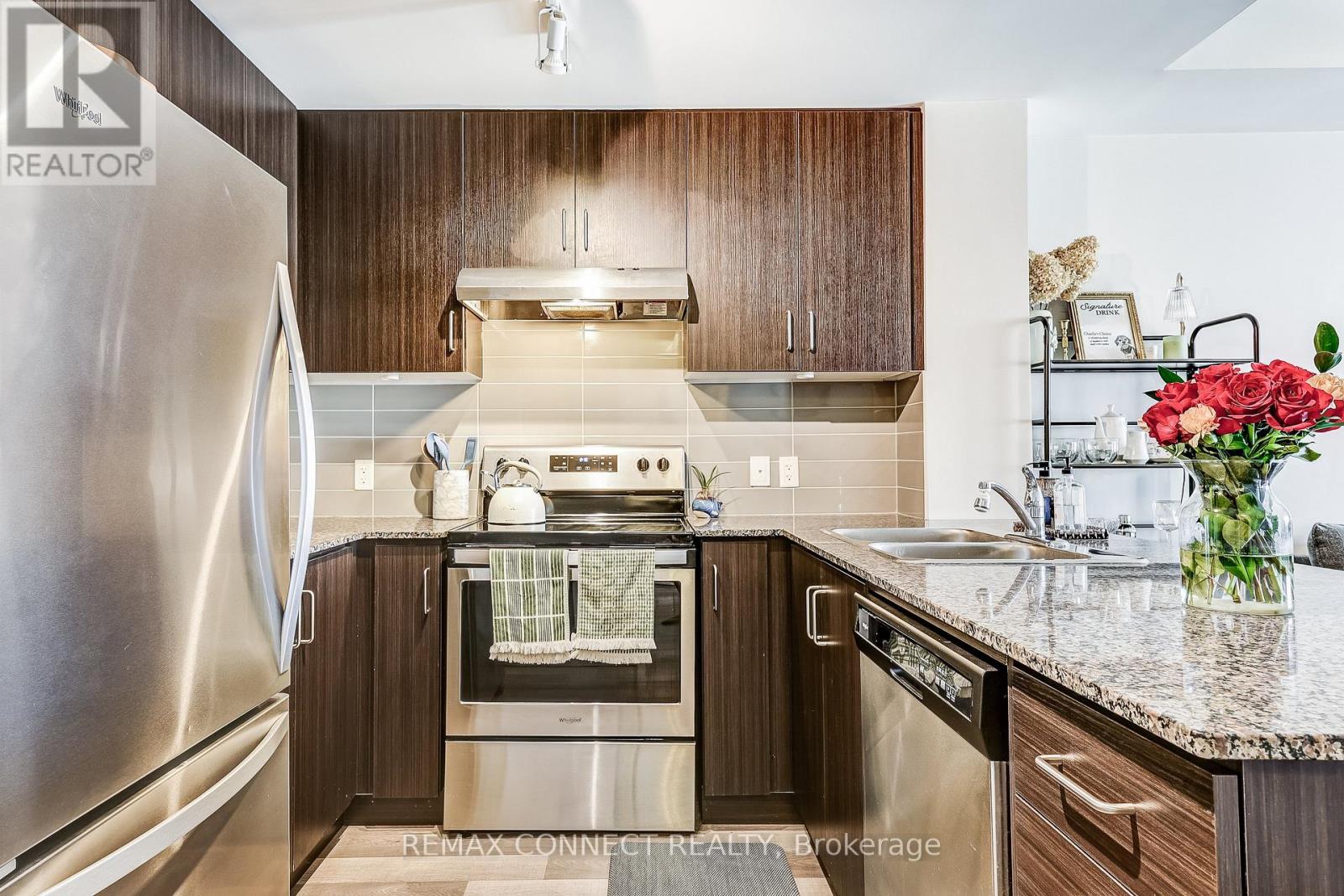 420 - 21 Brookhouse Drive, Clarington (Newcastle), Ontario  L1B 0B4 - Photo 7 - E12798292