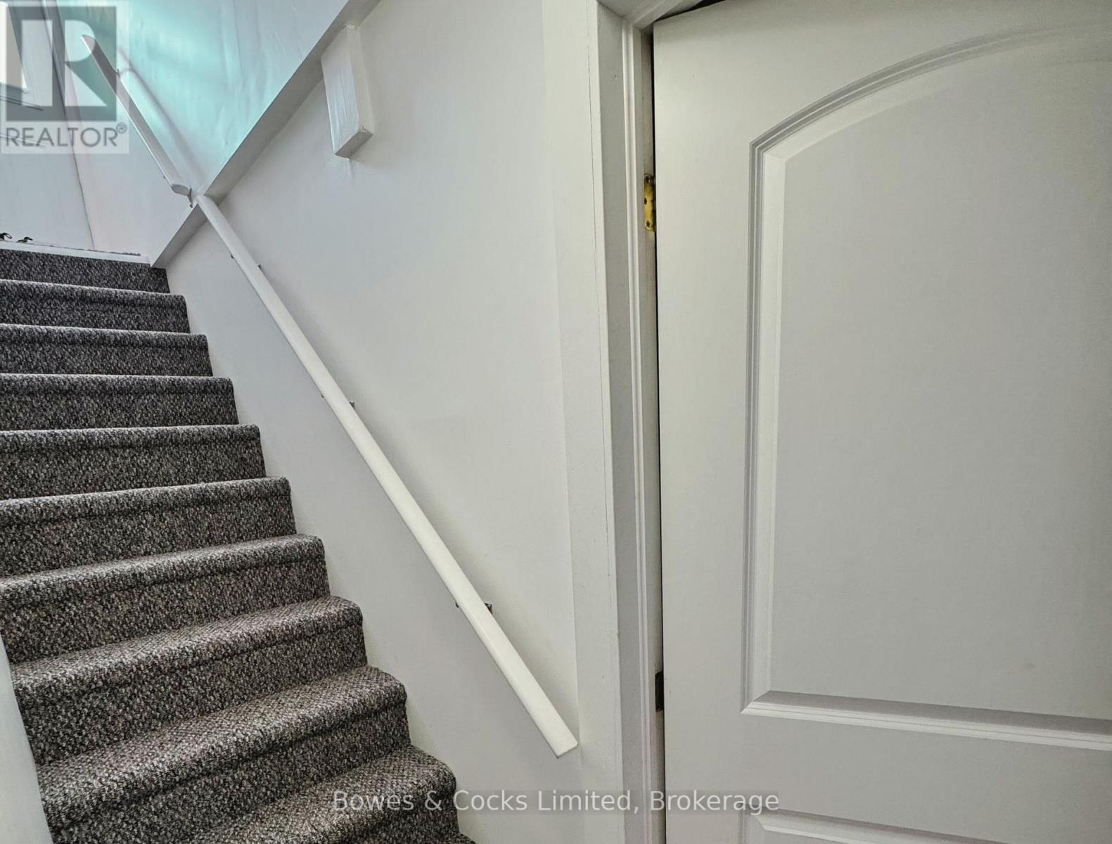 350 Braidwood Avenue, Peterborough (Otonabee Ward 1), Ontario  K9J 1V6 - Photo 2 - X12798902