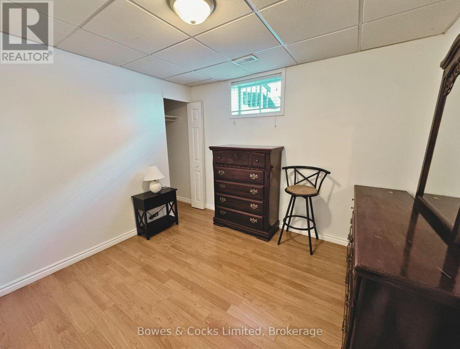 350 Braidwood Avenue, Peterborough (Otonabee Ward 1), Ontario  K9J 1V6 - Photo 5 - X12798902