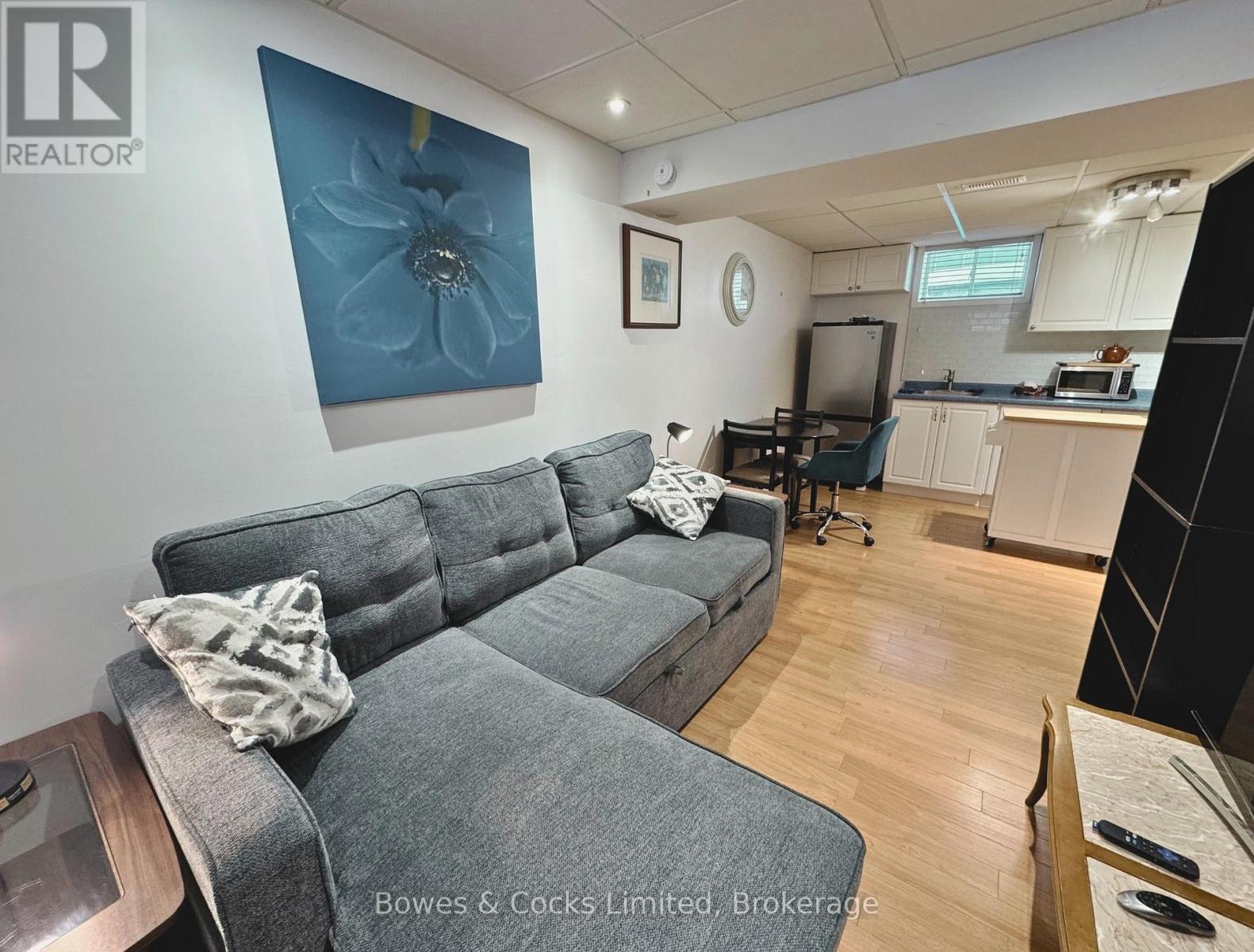 350 Braidwood Avenue, Peterborough (Otonabee Ward 1), Ontario  K9J 1V6 - Photo 9 - X12798902