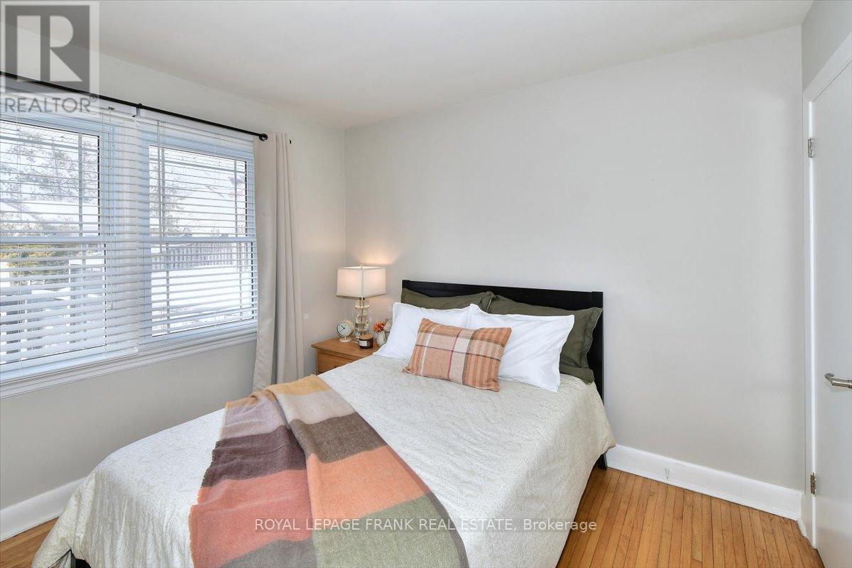 1369 Armstrong Drive, Peterborough (Town Ward 3), Ontario  K9J 6G4 - Photo 12 - X12799270