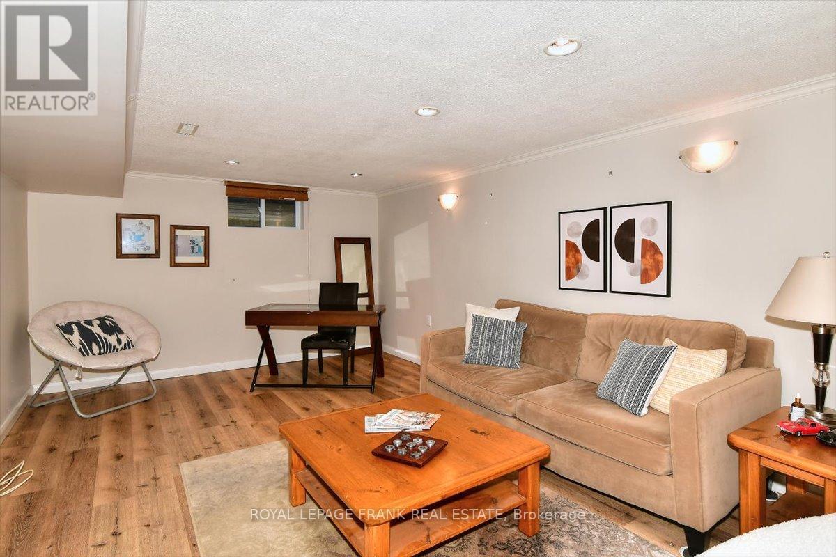 1369 Armstrong Drive, Peterborough (Town Ward 3), Ontario  K9J 6G4 - Photo 17 - X12799270