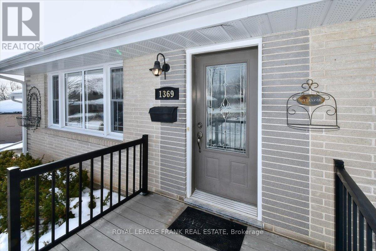 1369 Armstrong Drive, Peterborough (Town Ward 3), Ontario  K9J 6G4 - Photo 3 - X12799270