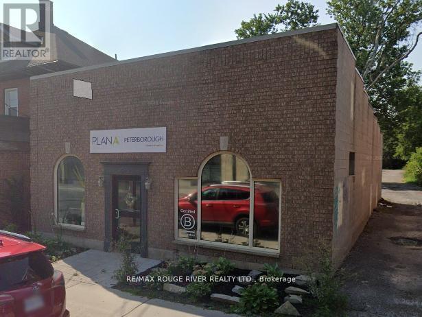 269 Charlotte Street, Peterborough (Town Ward 3), Ontario  K9J 2V3 - Photo 3 - X12799540