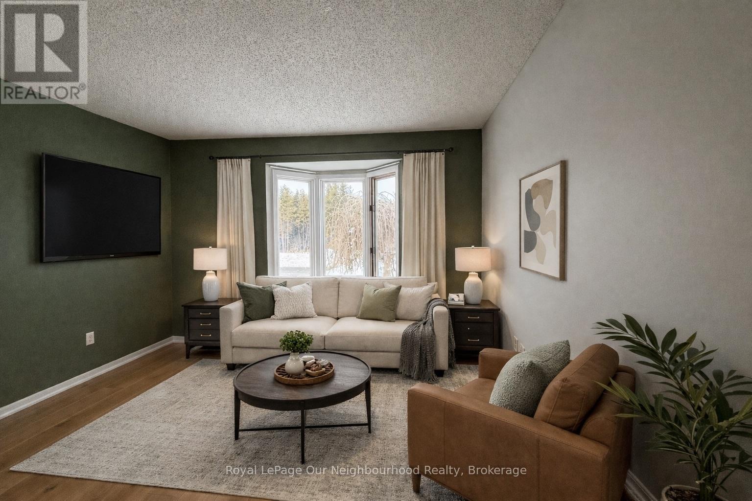 523 Laurie Avenue E, Peterborough (Ashburnham Ward 4), Ontario  K9L 1X8 - Photo 3 - X12799974