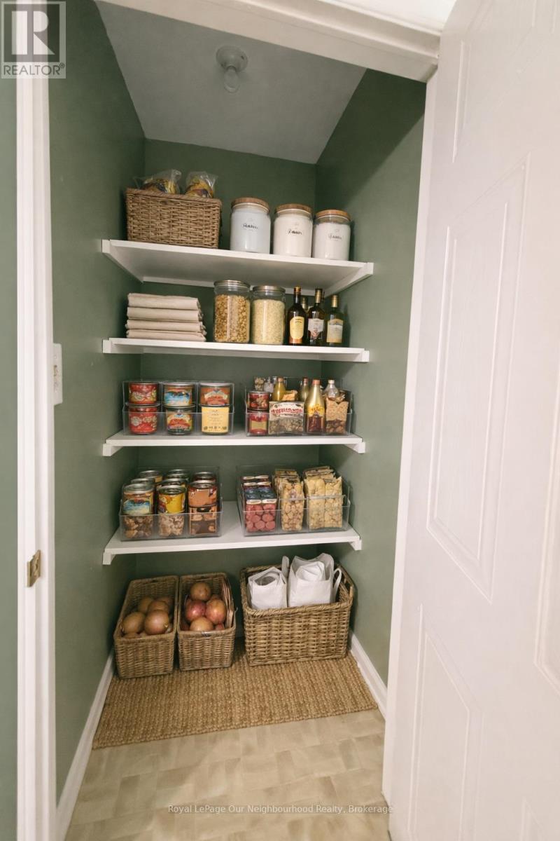 523 Laurie Avenue E, Peterborough (Ashburnham Ward 4), Ontario  K9L 1X8 - Photo 7 - X12799974