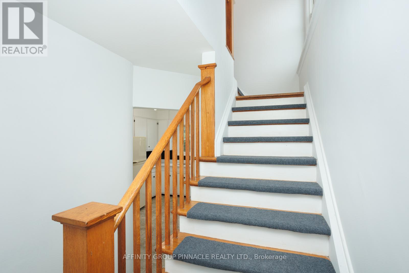 22 Sunset Court, Kawartha Lakes (Lindsay), Ontario  K9V 2S1 - Photo 16 - X12800246