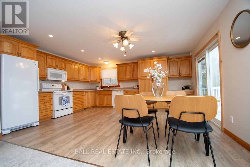 689 North Shore Drive E, Otonabee-South Monaghan, Ontario  K0L 1B0 - Photo 14 - X12801710