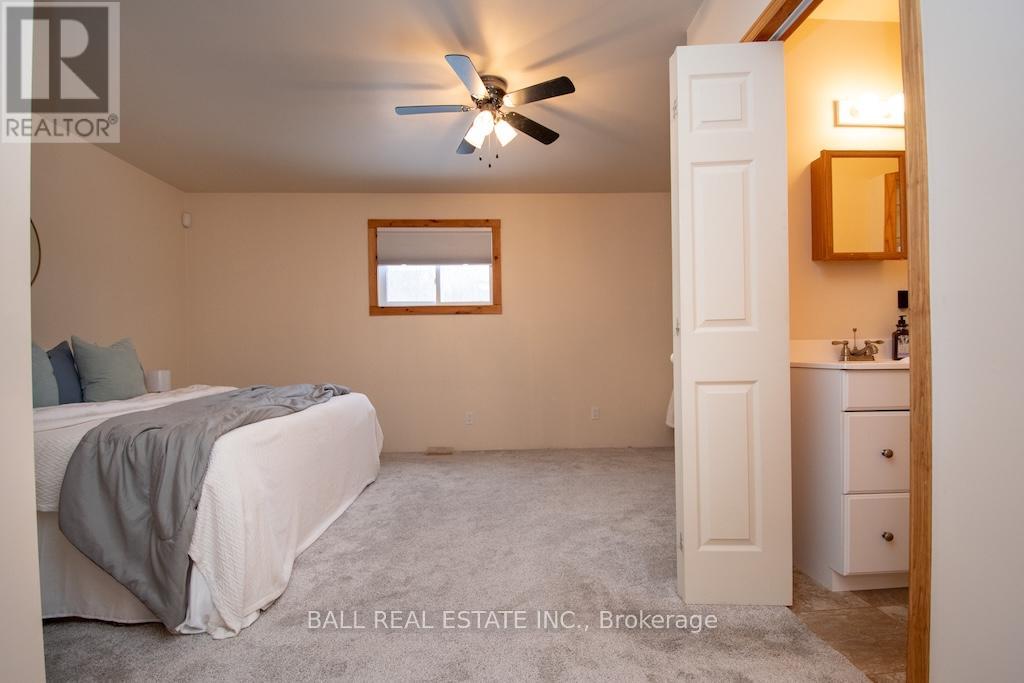 689 North Shore Drive E, Otonabee-South Monaghan, Ontario  K0L 1B0 - Photo 34 - X12801710