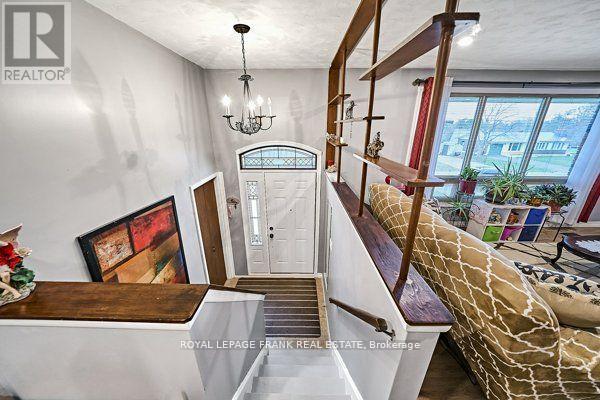 45 Beechwood Drive, Peterborough (Monaghan Ward 2), Ontario  K9J 1M2 - Photo 4 - X12802270