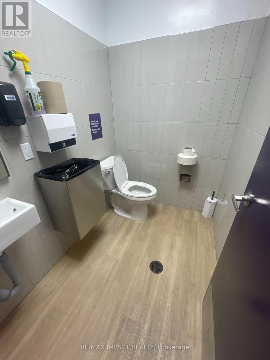 6 - 1447 Water Street, Peterborough (Northcrest Ward 5), Ontario  K9J 6X5 - Photo 4 - X12802150