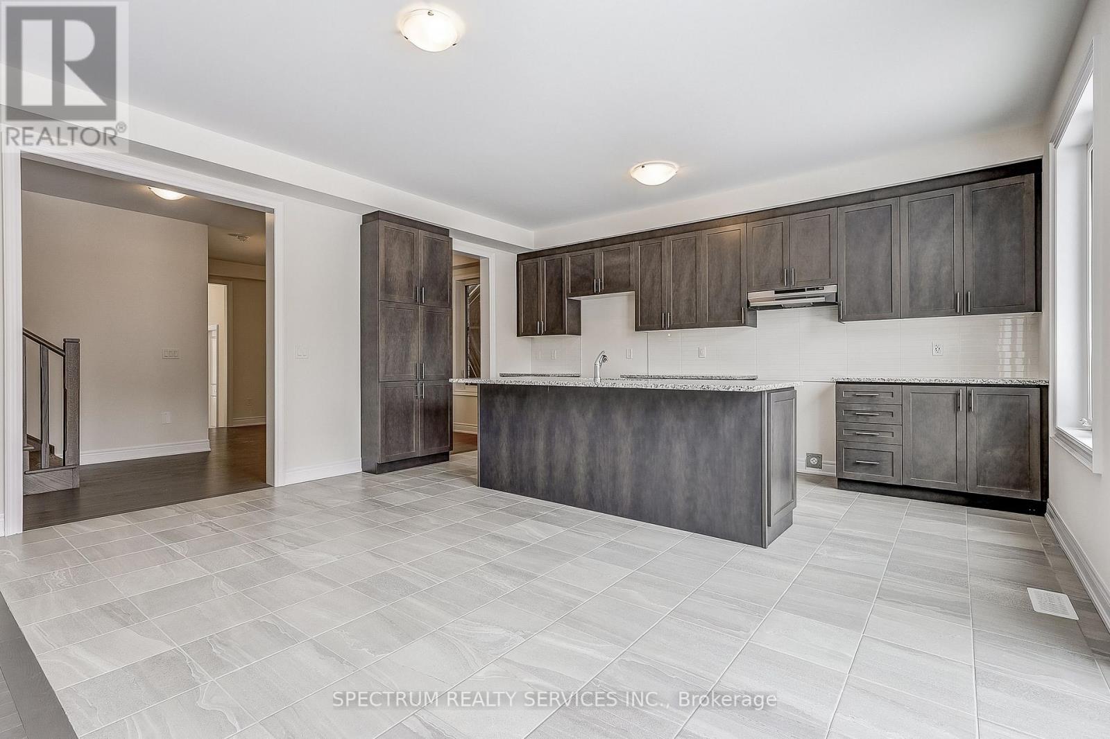 27 Rogerson Street E, Clarington (Newcastle), Ontario  L1B 0W4 - Photo 14 - E12802308