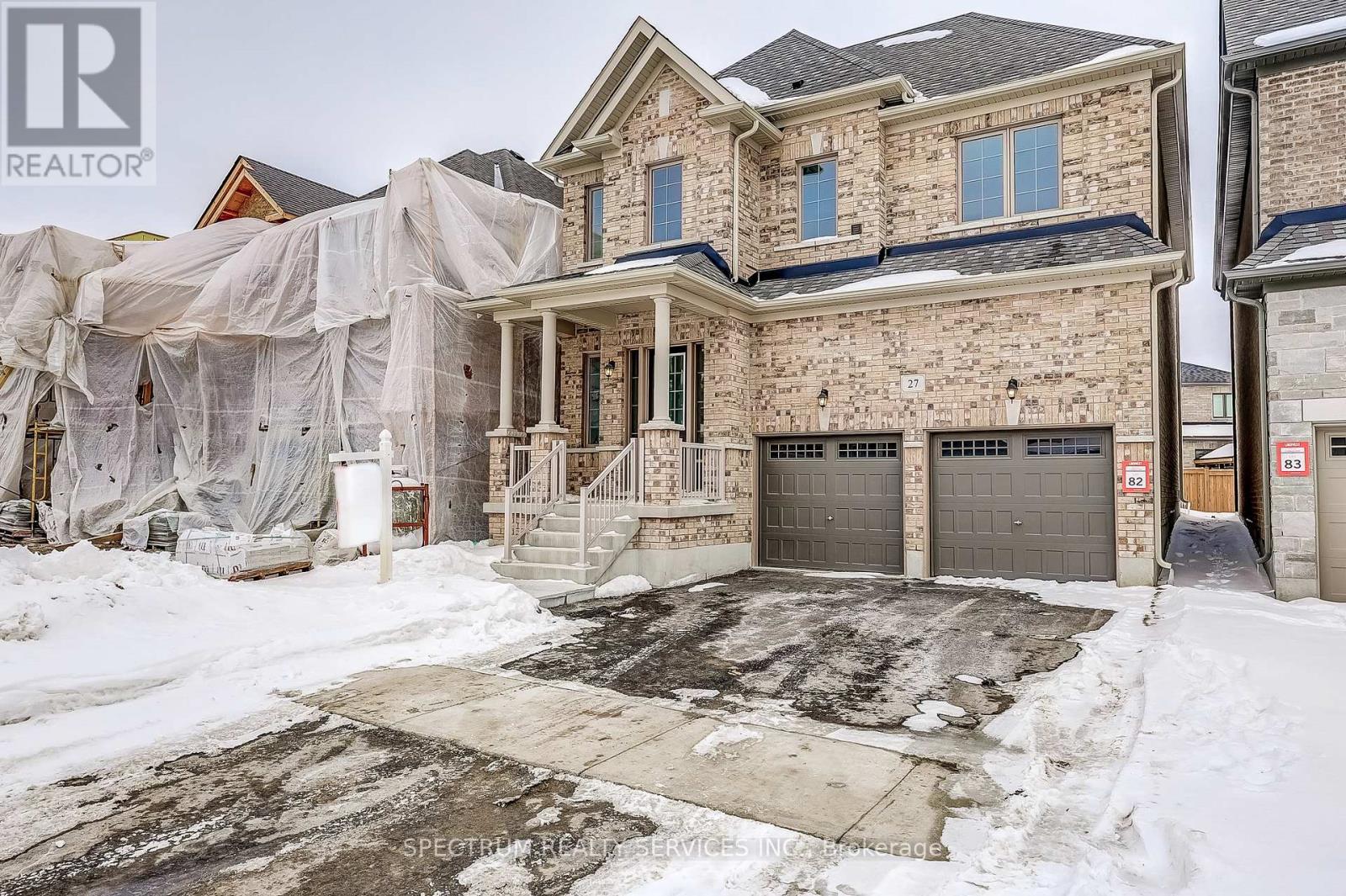 27 Rogerson Street E, Clarington (Newcastle), Ontario  L1B 0W4 - Photo 2 - E12802308