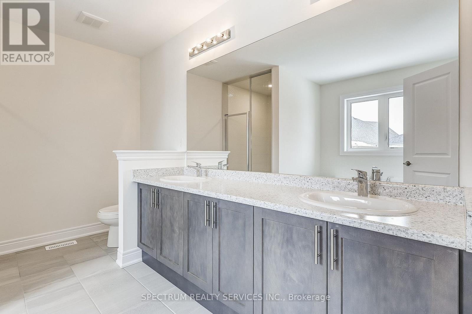 27 Rogerson Street E, Clarington (Newcastle), Ontario  L1B 0W4 - Photo 30 - E12802308