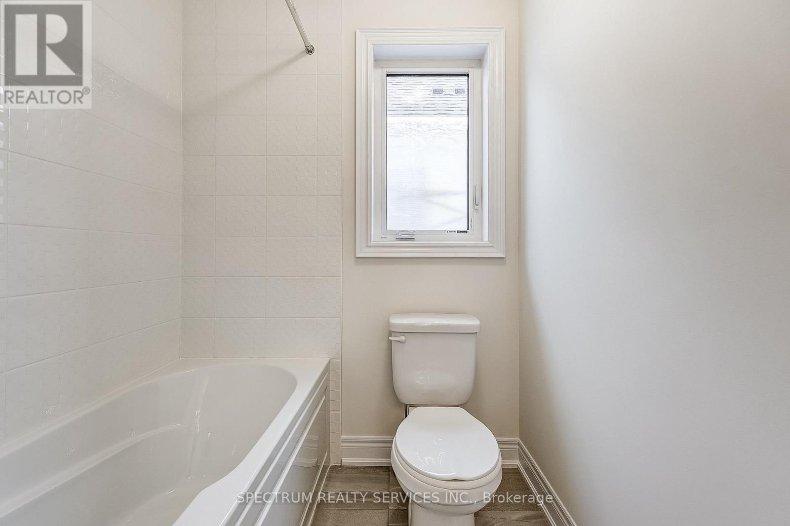 27 Rogerson Street E, Clarington (Newcastle), Ontario  L1B 0W4 - Photo 36 - E12802308