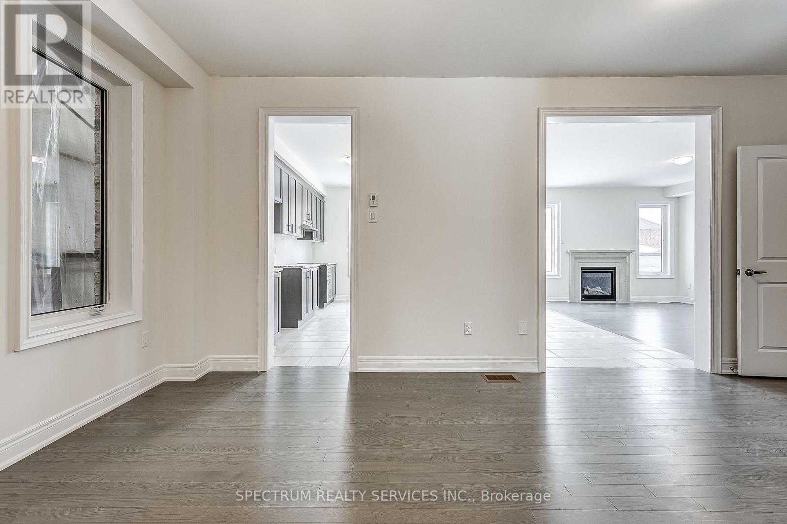 27 Rogerson Street E, Clarington (Newcastle), Ontario  L1B 0W4 - Photo 7 - E12802308