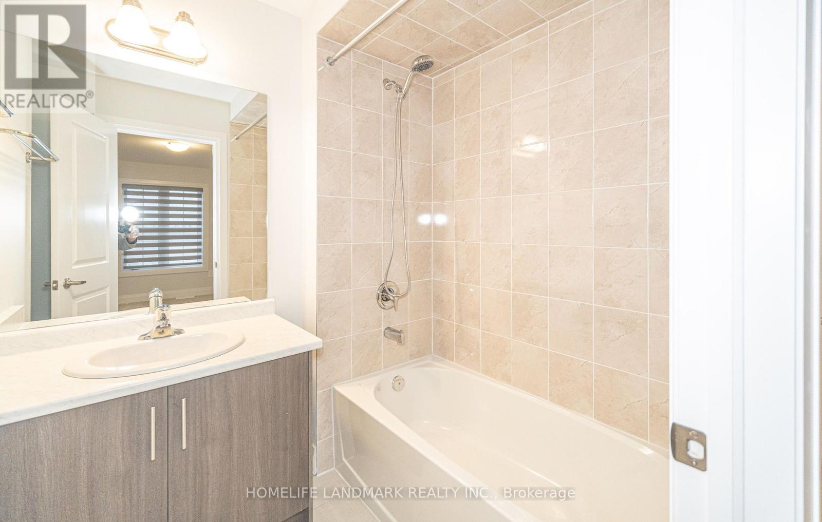 14 Mckay Avenue, Kawartha Lakes (Lindsay), Ontario  K9V 0R2 - Photo 30 - X12802430