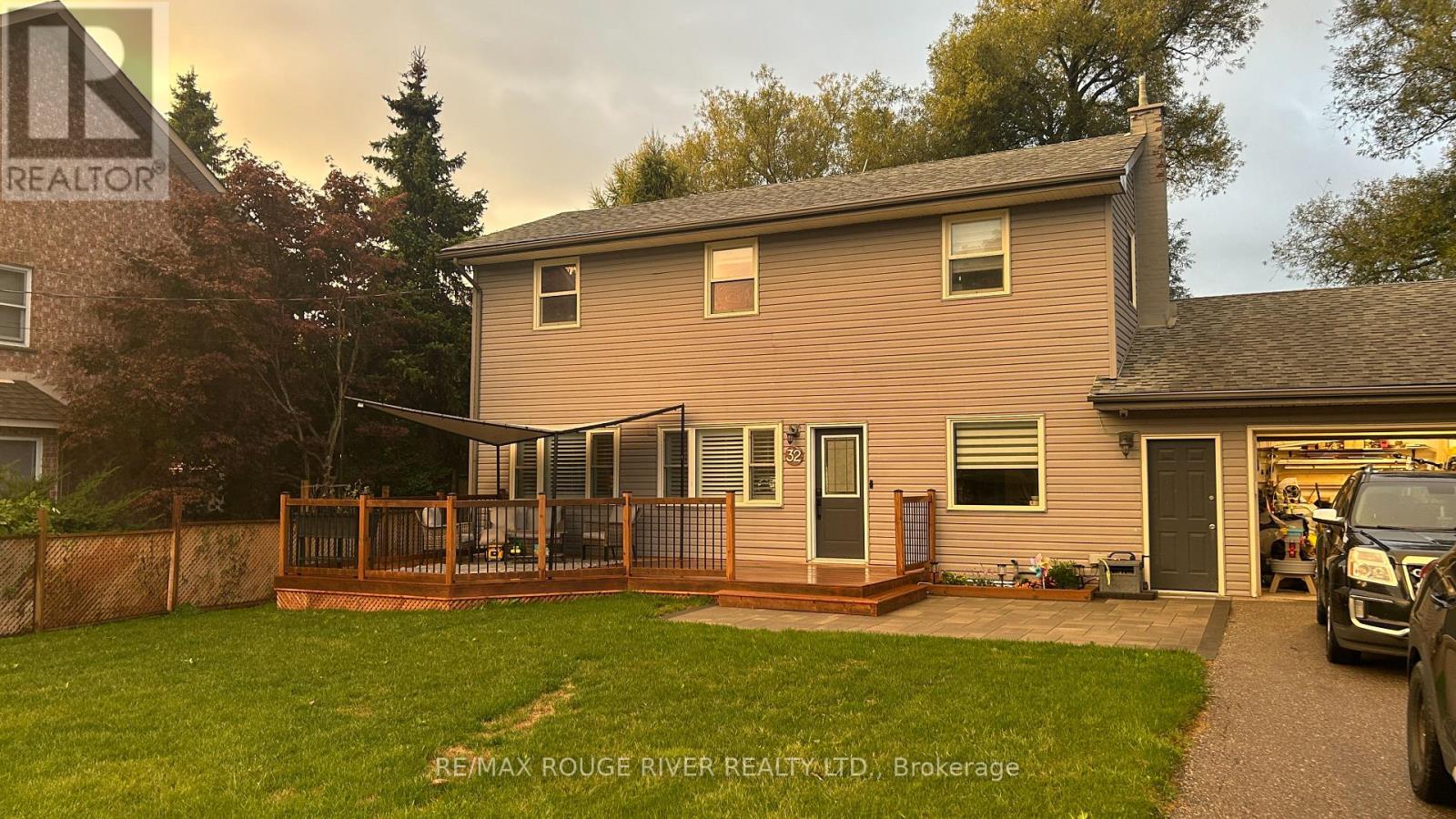 32 Andrew Street, Clarington (Newcastle), Ontario  L1B 1J3 - Photo 3 - E12803200
