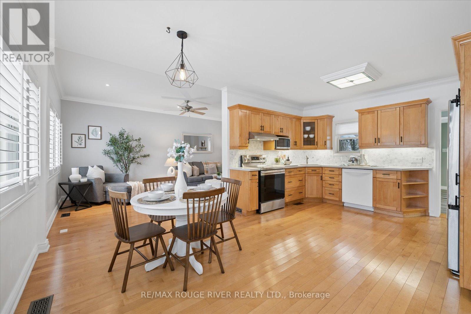 32 Andrew Street, Clarington (Newcastle), Ontario  L1B 1J3 - Photo 6 - E12803200