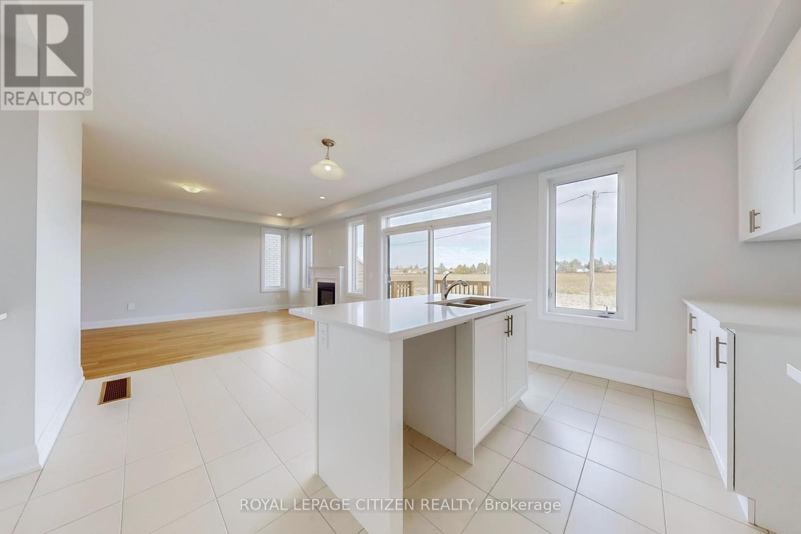 185 St. Joseph Road, Kawartha Lakes (Lindsay), Ontario  K9V 6B1 - Photo 12 - X12803612