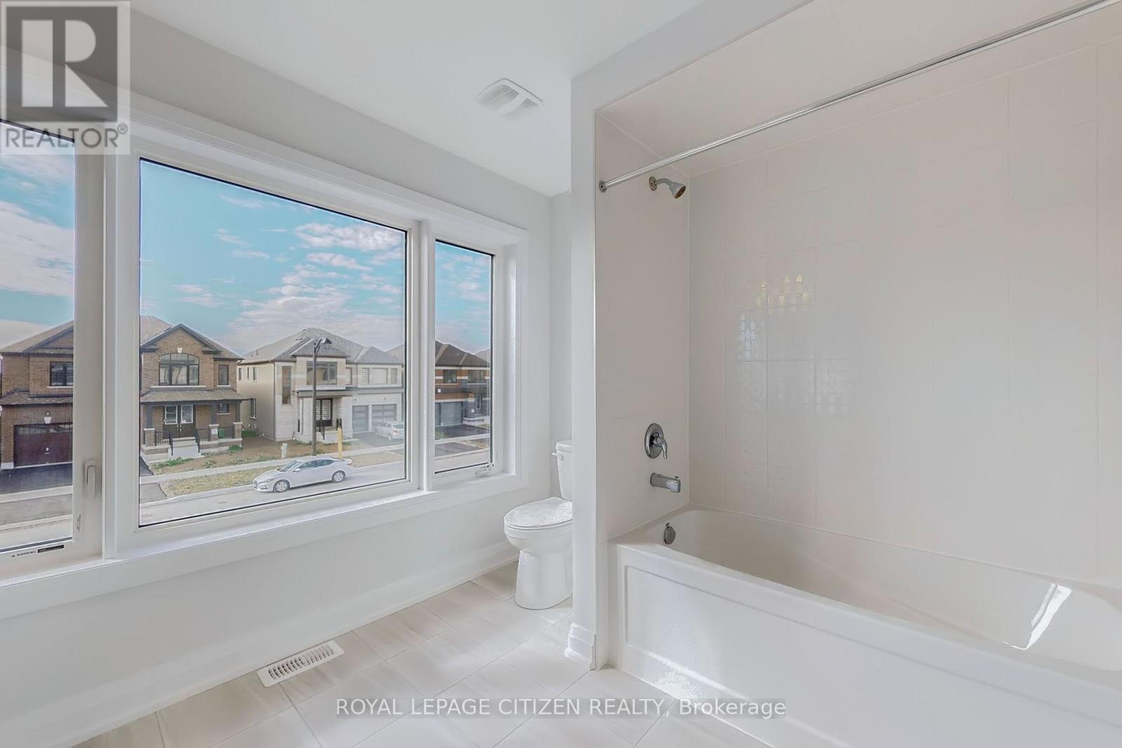 185 St. Joseph Road, Kawartha Lakes (Lindsay), Ontario  K9V 6B1 - Photo 35 - X12803612