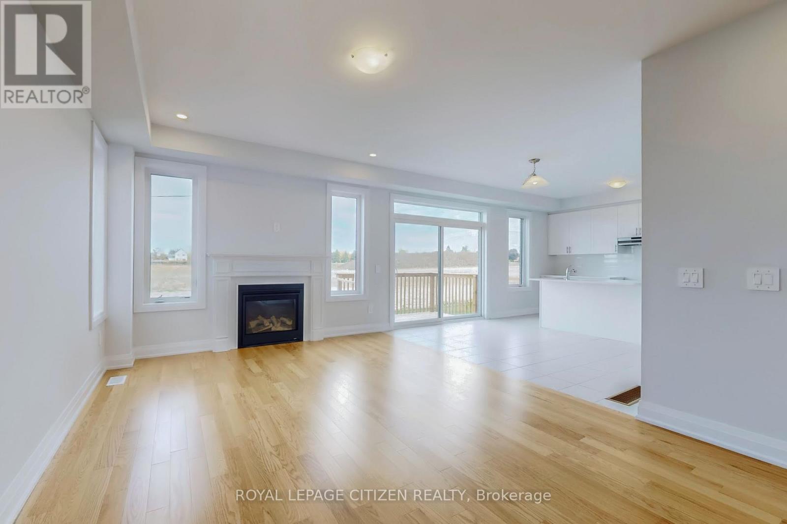 185 St. Joseph Road, Kawartha Lakes (Lindsay), Ontario  K9V 6B1 - Photo 6 - X12803612