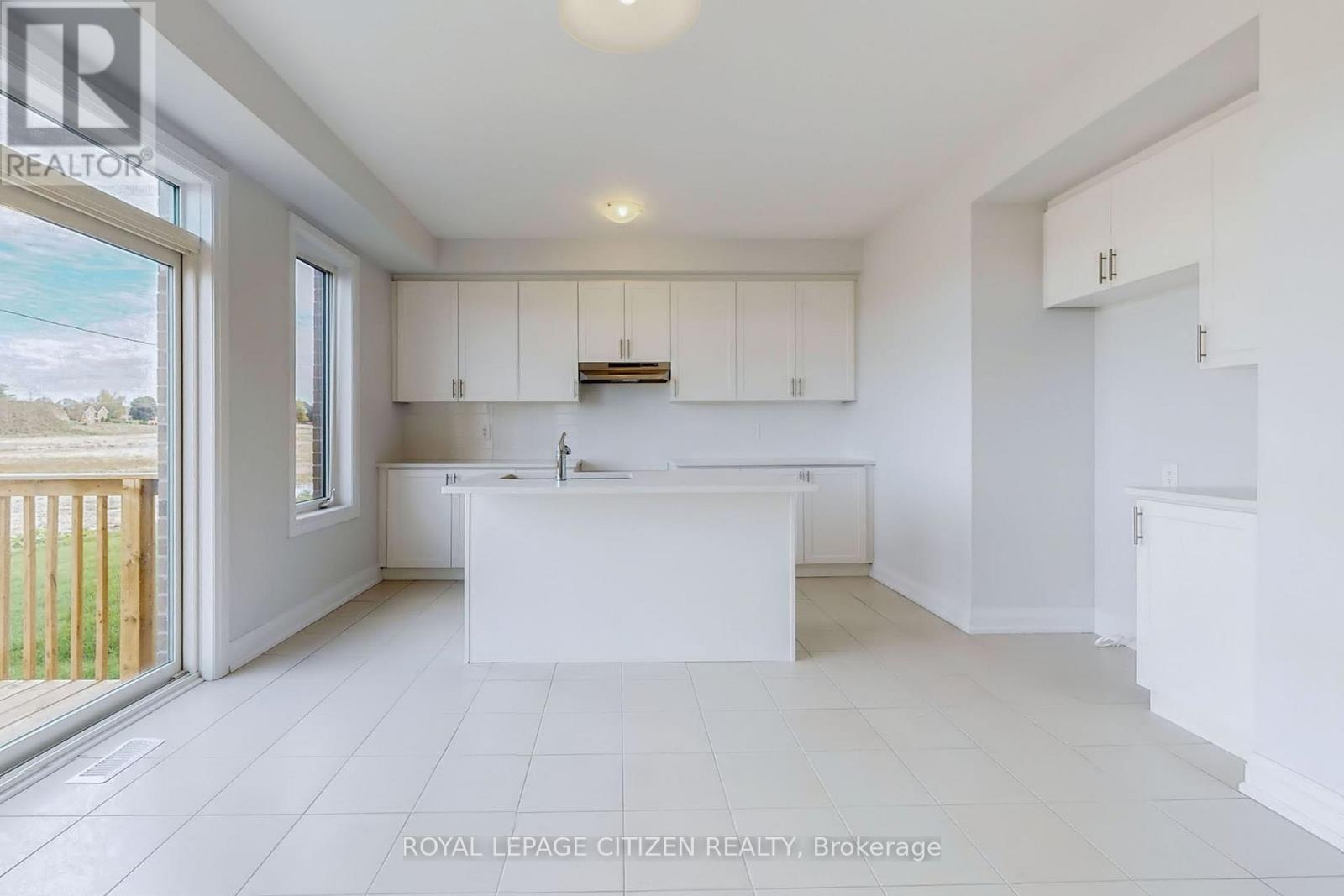 185 St. Joseph Road, Kawartha Lakes (Lindsay), Ontario  K9V 6B1 - Photo 9 - X12803612