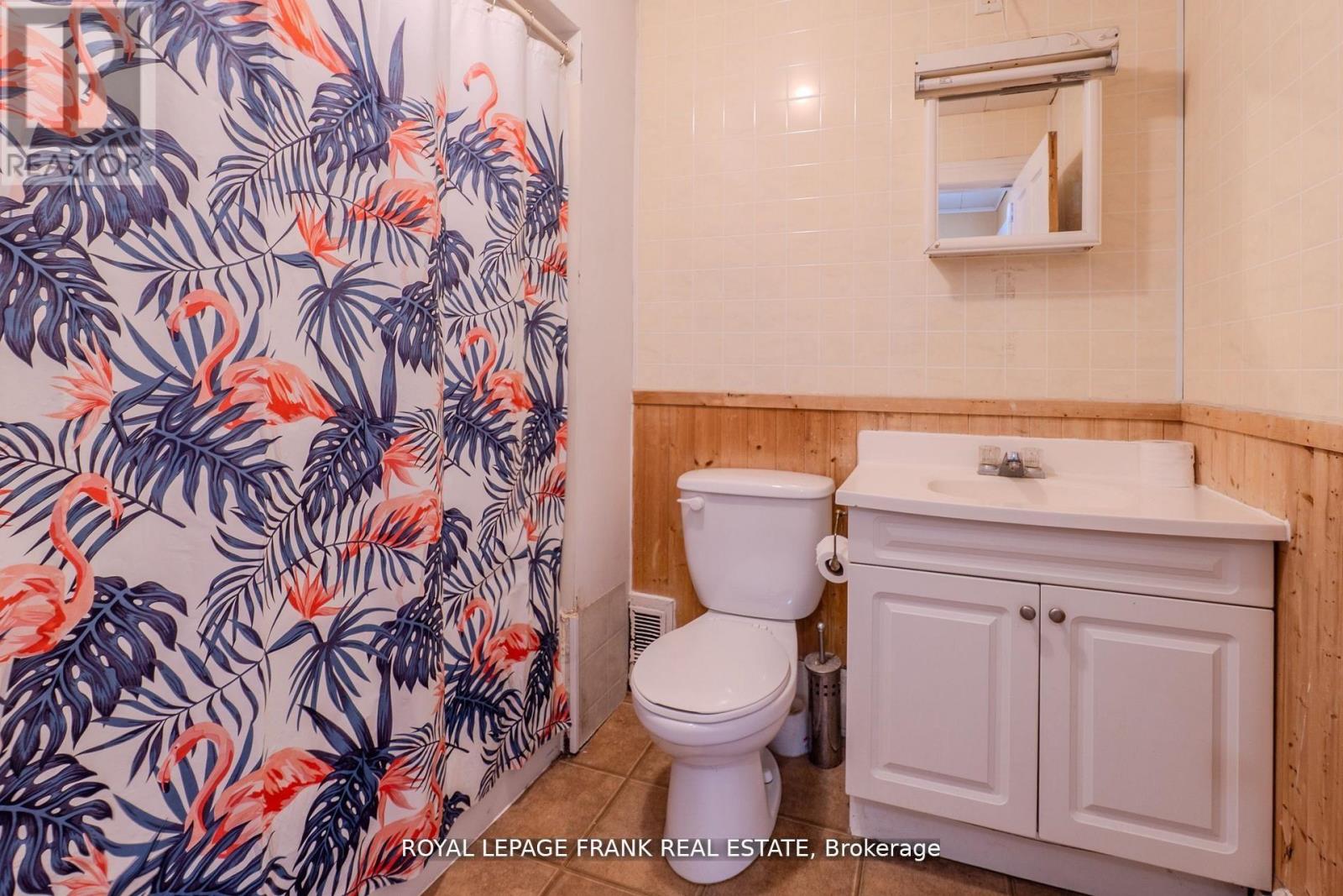 87 Durham Street W, Kawartha Lakes (Lindsay), Ontario  K9V 2P8 - Photo 15 - X12804674