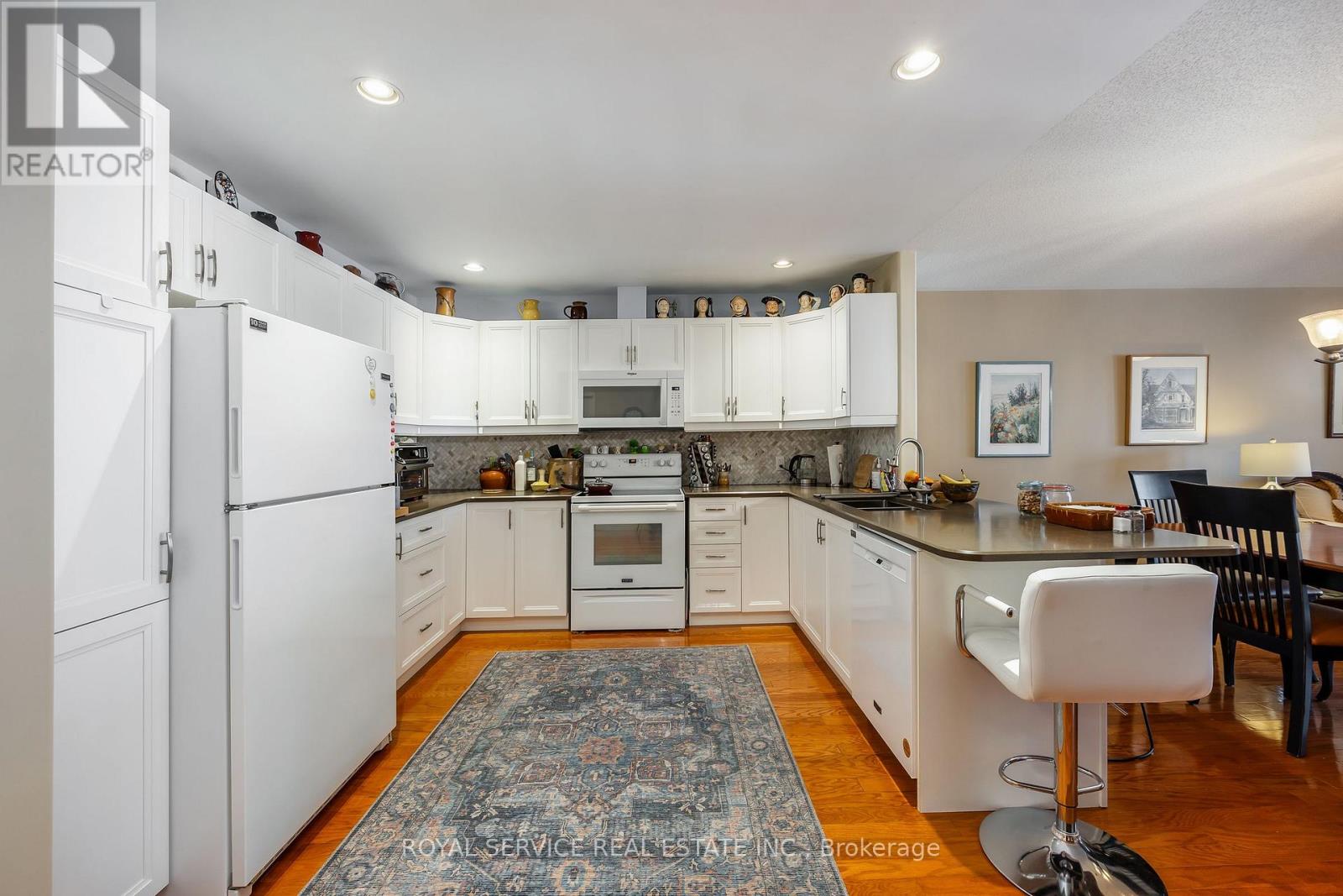 6 - 877 Wentworth Street, Peterborough (Otonabee Ward 1), Ontario  K9J 8R7 - Photo 11 - X12804840