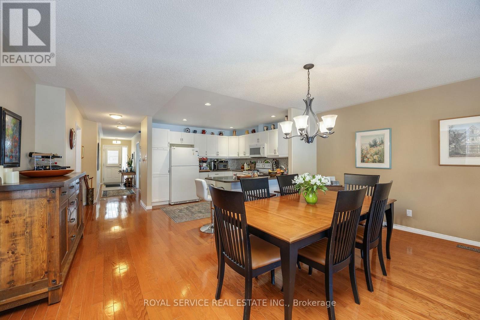 6 - 877 Wentworth Street, Peterborough (Otonabee Ward 1), Ontario  K9J 8R7 - Photo 14 - X12804840